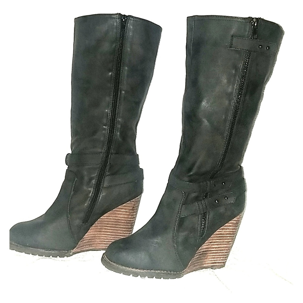 Charcoal Grey Wedged boots